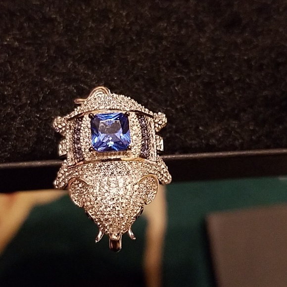 Sterling Silver Elaphant Ring - Picture 3 of 3